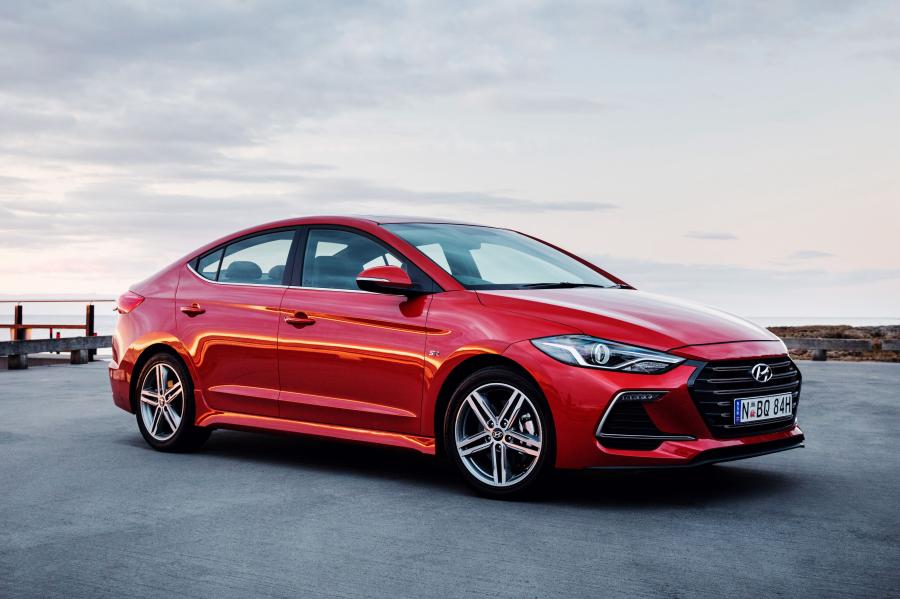  Hyundai Elantra SR Turbo 2016 года  (AU) (фото 12 из 31)